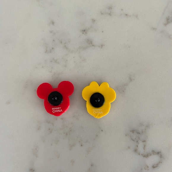 FREE WITH PURCHASE // Disney Magic Band Bandits Mickey and Minnie Mouse - Picture 2 of 2